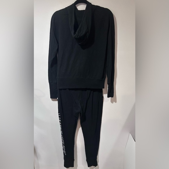 PINK Victoria's Secret Black Sweatsuit - Picture 12 of 12